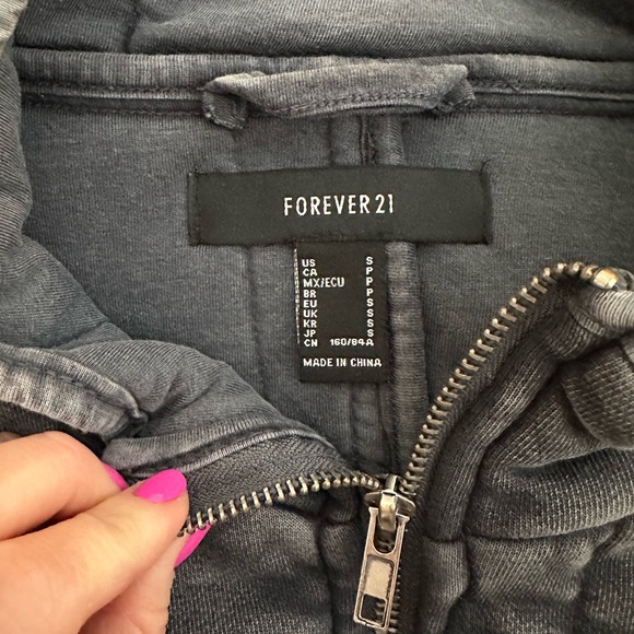 Forever 21 quilted jacket - Picture 2 of 2